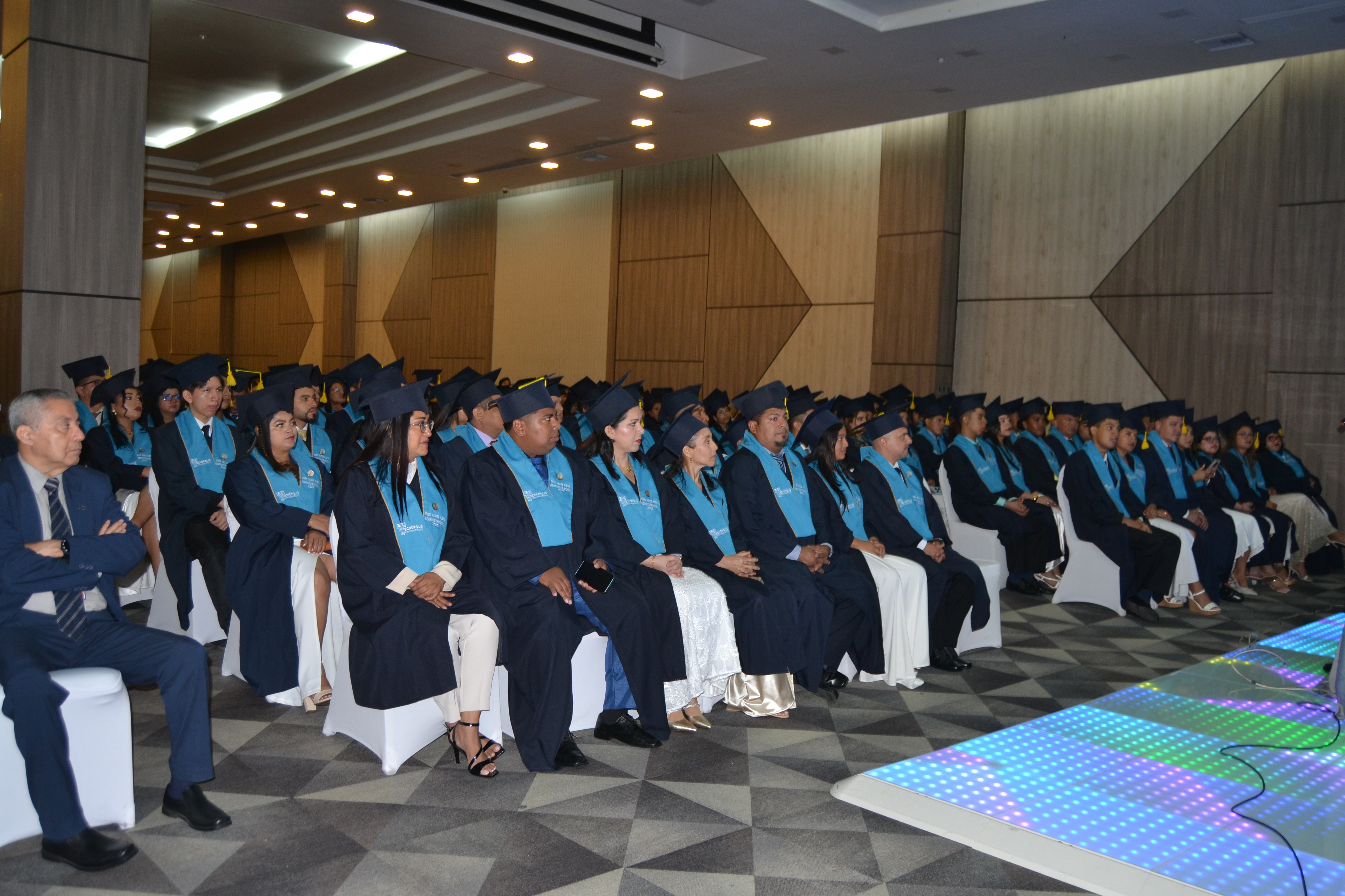 Tecnópolis celebra la Graduación de 120 nuevos profesionales y consolida su compromiso con la Educación Superior